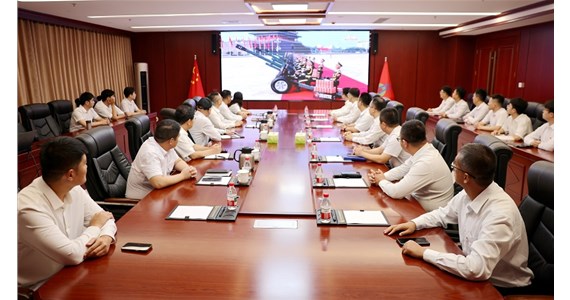 j9九游会红·创先锋|集团党委组织干部职工集中收看纪念中国人民抗日战争暨世界反法西斯战争胜利80周年大会直播